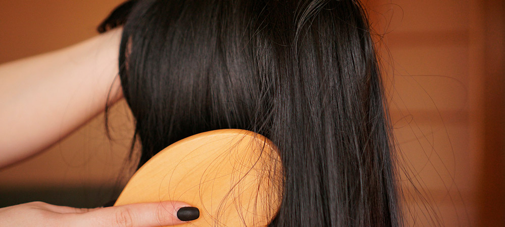 How To Properly Comb A Human Hair Wig?